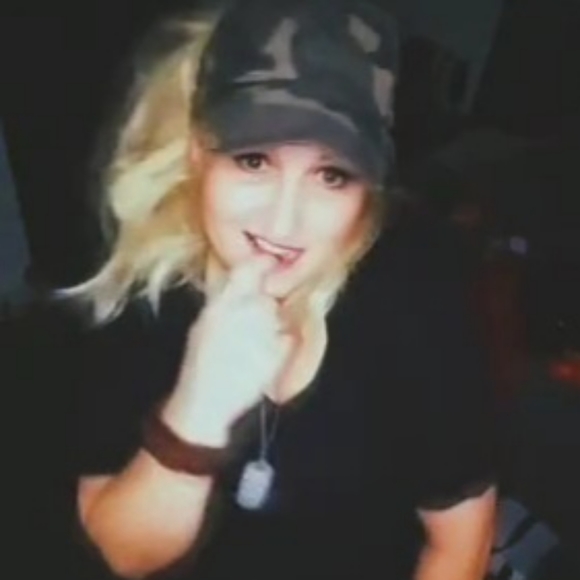 Meet your Posher, Crash - Picture 4 of 17